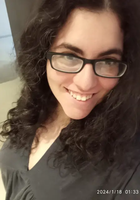 Я Rox, 21, из Буэнос-айреса, ищу знакомство для общения