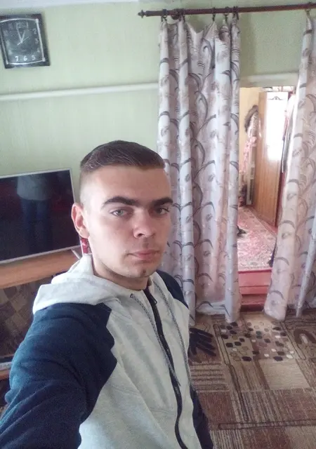 Виктор из Калуша, ищу на сайте общение