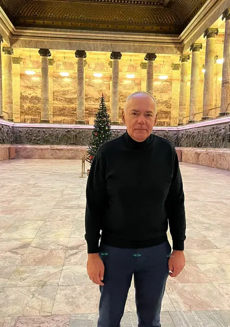 Борис из Парижа, мне 60, познакомлюсь без обязательств