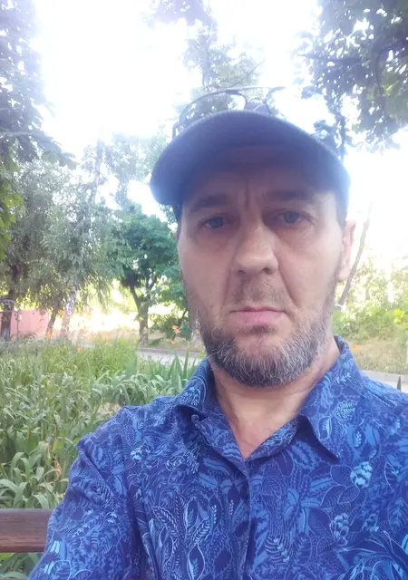 Сергей из Сан-паулу, ищу на сайте знакомства на одну ночь