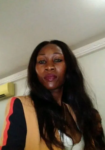 Soy Deniis, 34 años de Madrid, busco conocer gente