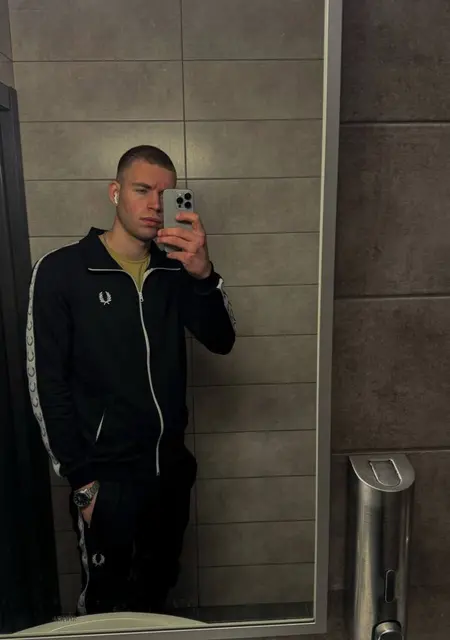 Oleksandr з Дніпра, шукаю на сайті знайомства на одну ніч