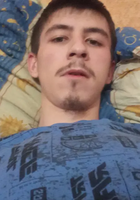 Андрей з Харцизьк, шукаю на сайті знайомства на одну ніч