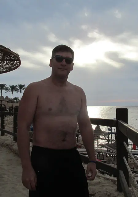 Я Aleks, 54, из Днепра, ищу знакомство для дружбы