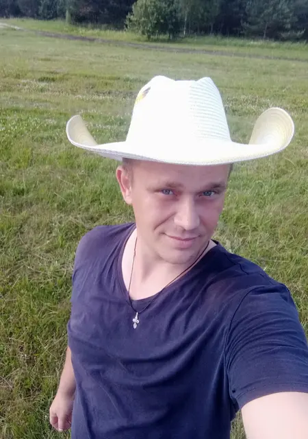 Я Alexander, 39, знакомлюсь на одну ночь в Жлобине