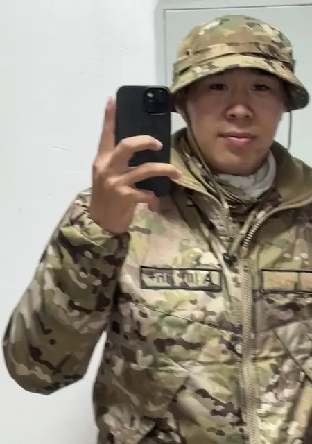 Я Serzhan, 20, из Астаны, ищу знакомства на одну ночь