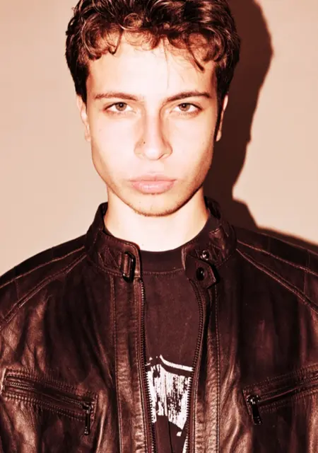 Я Александр, 19, знакомлюсь для приятного времяпровождения в Варшаве