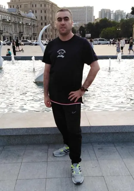 Tarlan из Баку, мне 37, познакомлюсь для постоянных отношений