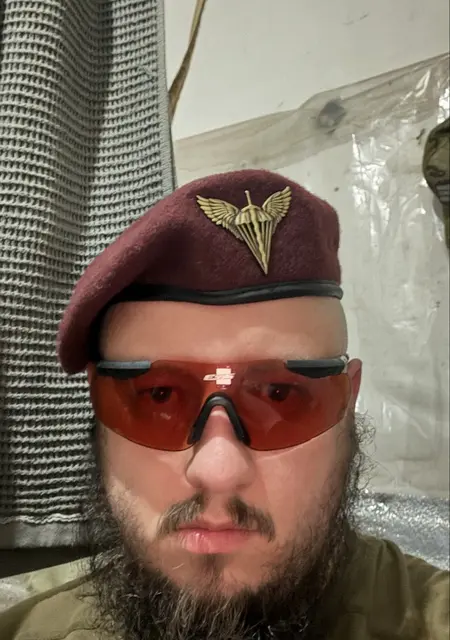 Денис з Києва, шукаю на сайті дружбу