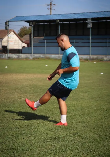 Daniel из Алба-юлия, ищу на сайте знакомства без обязательств