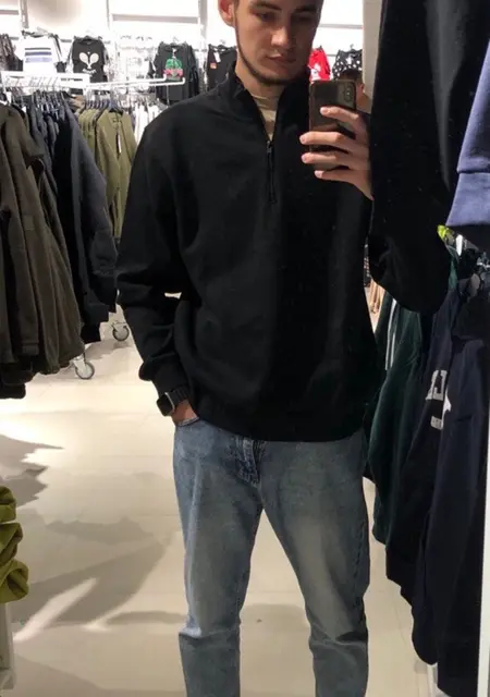 Захар з Івано-Франківська, мені 19 років, познайомлюсь без зобов'язань