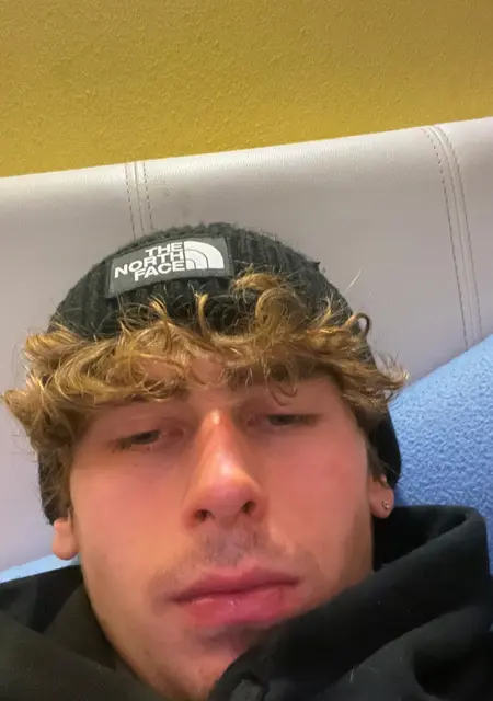 Я Gigi, 20, из Вероны, ищу знакомство для общения