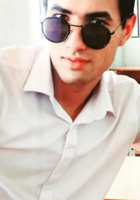 Асадбек из Франкфурта-на-майне, мне 23, познакомлюсь для постоянных отношений