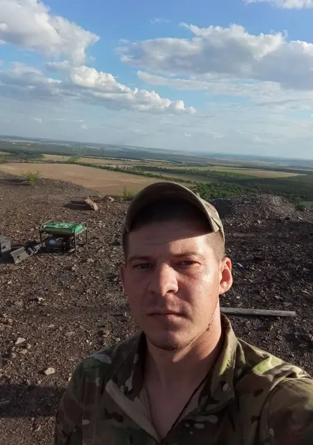 Александр из Новопскова, мне 32, познакомлюсь на одну ночь