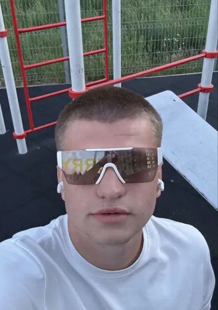 Я Иван, 26, знакомлюсь для совместных путешествий в Энсхеде