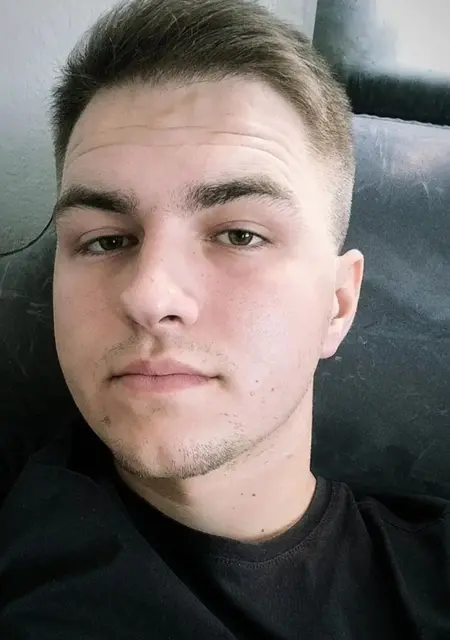 Я Саня, 26, из Токмака, ищу знакомство для общения