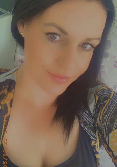 Кристина з Сарни, шукаю на сайті знайомства без зобов'язань