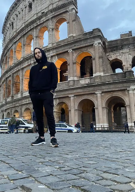 Я Maks, 26, из Гааги, ищу знакомства без обязательств