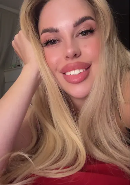 Марина из Брюсселя, ищу на сайте общение