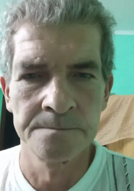 Алекс из Франкфурта-на-майне, мне 56, познакомлюсь для открытые отношения