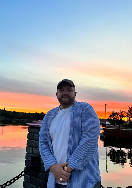 Виктор из Хельсинки, ищу на сайте знакомства на одну ночь