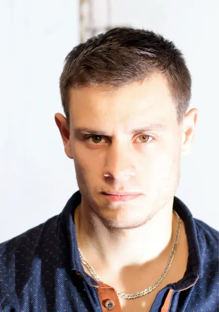 Владислав из Барановичей, мне 27, познакомлюсь для дружбы