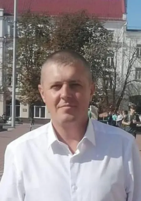 Юрий из Чернигова, мне 44, познакомлюсь без обязательств