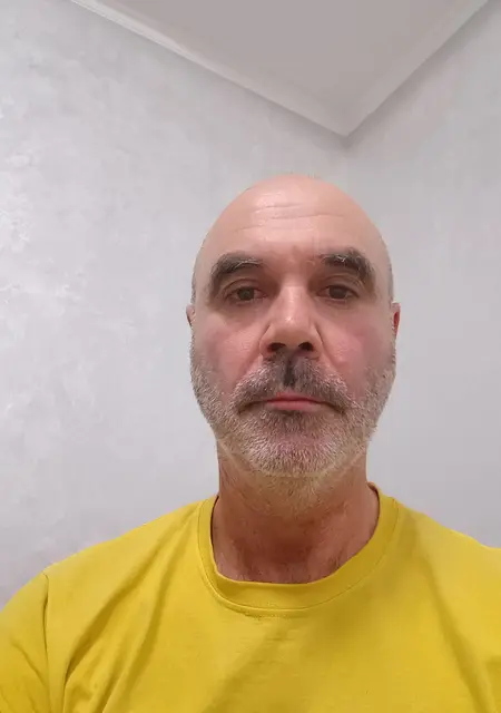 Александр з Львова, шукаю на сайті знайомства без зобов'язань