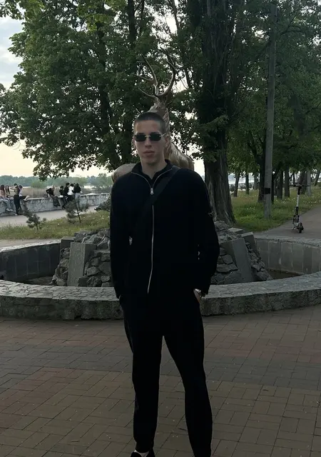 Egor из Кременчуга, ищу на сайте знакомства на одну ночь