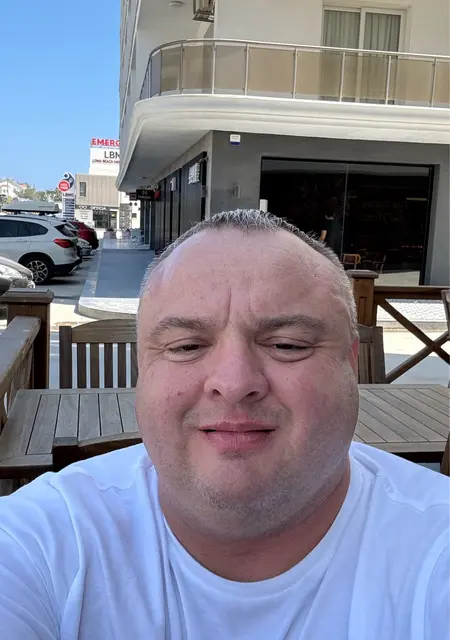 Я Андрей, 43, знакомлюсь для общения в Анкаре