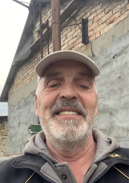 Я Андрей, 58 років, знайомлюсь для постійних стосунків у Києві