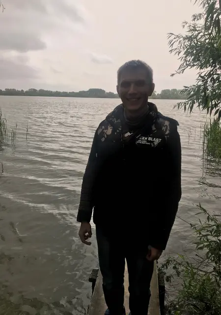 Владимир з Ізмаїл, шукаю на сайті постійні стосунки