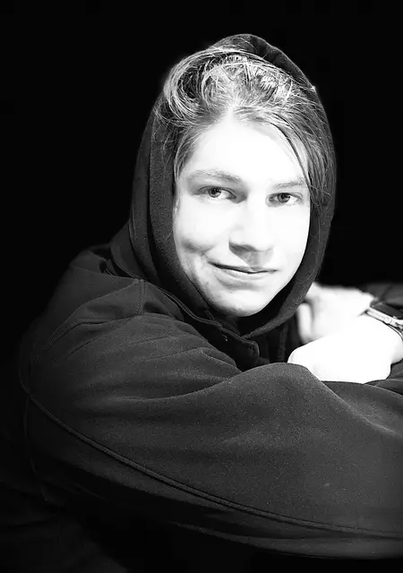 Я Тим, 20, знакомлюсь на одну ночь в Днепре