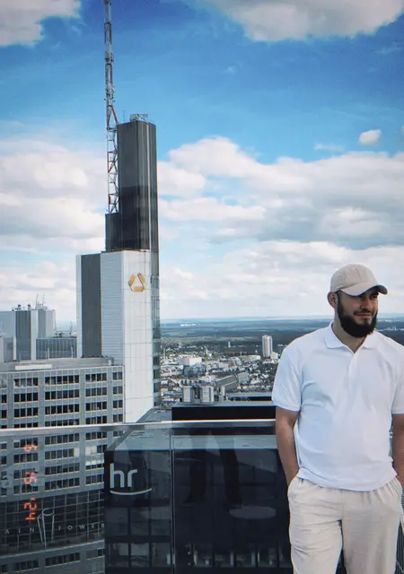 Gasan из Видина, мне 26, познакомлюсь для вирта