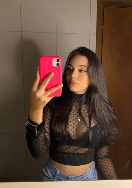 Я Gabriela, 25, знакомлюсь для общения в Сан-паулу