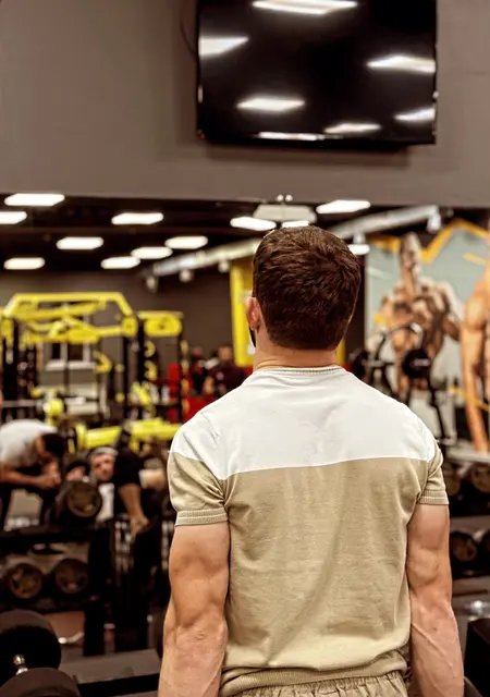 Я Хусайн, 24, из Дюссельдорфа, ищу знакомство для приятного времяпровождения