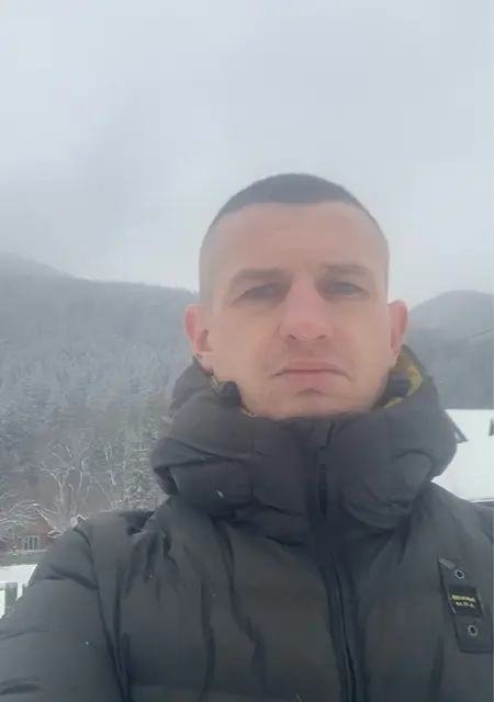 Bogdan з Івано-Франківськ, мені 30 років, познайомлюсь для спілкування