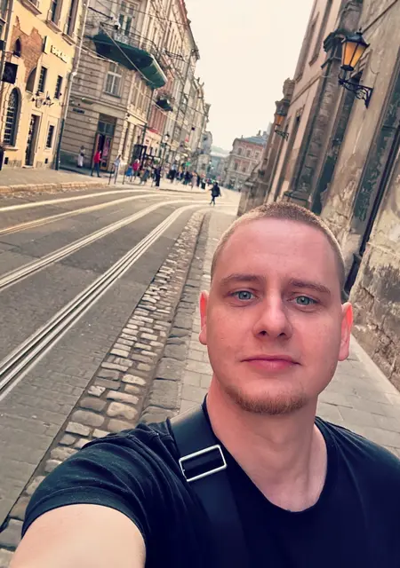 Станислав из Краснограда, мне 29, познакомлюсь без обязательств