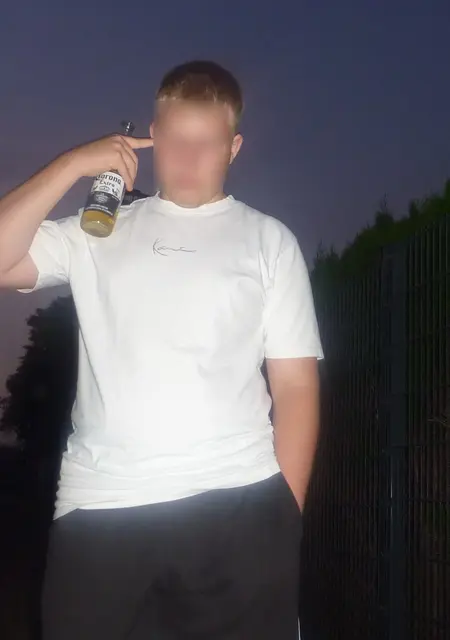 Paul из Вольфсбурга, ищу на сайте знакомства на одну ночь