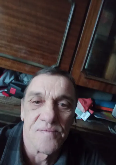 Саша з Києва, мені 61 років, познайомлюсь без зобов'язань