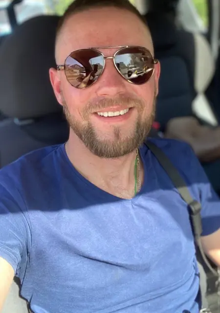 Я Green, 29 років з Києва, шукаю знайомство для постійних стосунків