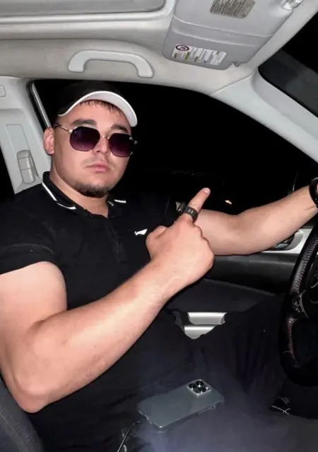 Я Арман, 23, из Вены, ищу знакомство для дружбы