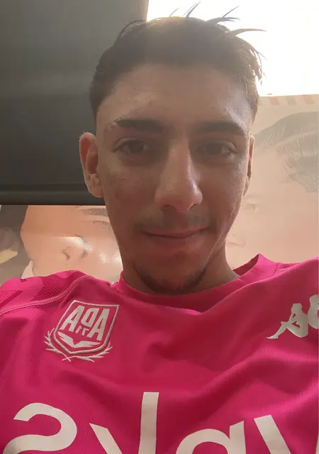 Soy Manuel, 18 años, conociéndome para relación abierta en Alcorcón