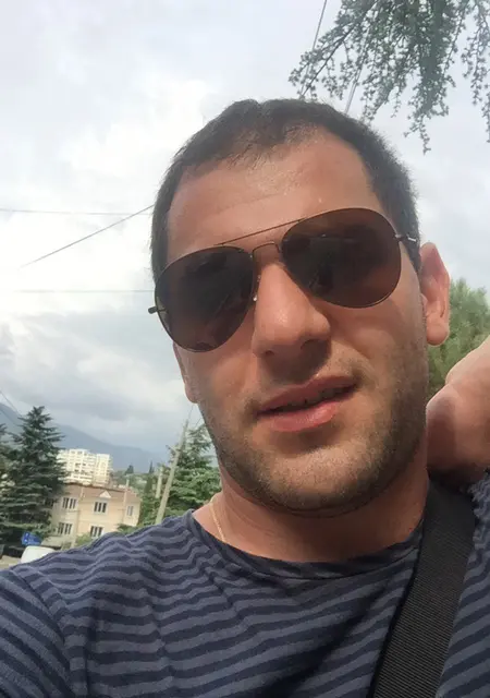 Я Артур, 35, знакомлюсь для общения в Младе-болеславе
