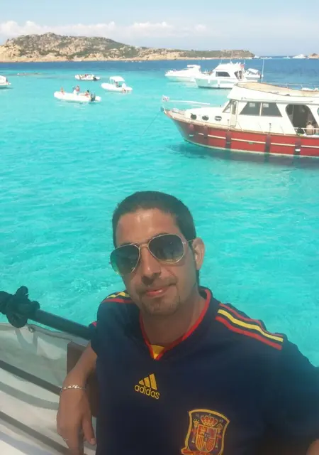 Guille из Сарагосы, ищу на сайте знакомства на одну ночь