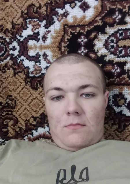 Макс з Вапнярки, шукаю на сайті знайомства без зобов'язань