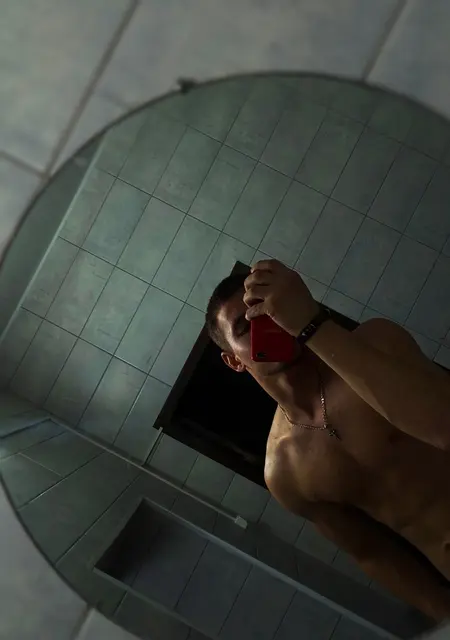 Я Дмитрий, 21, из Парижа, ищу знакомство для приятного времяпровождения