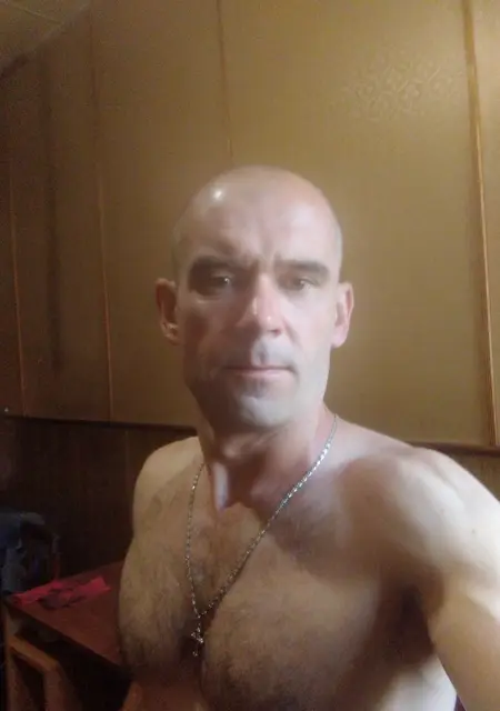 Александр из Запорожья, мне 39, познакомлюсь на одну ночь