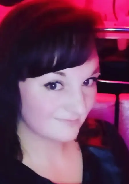 Я Снежана, 33, из Гомеля, ищу знакомство для общения