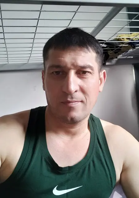 Я Артур, 45, из Брюсселя, ищу знакомство для вирта